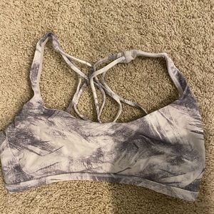 Patterned lululemon sportsbra